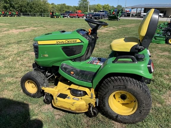 Main image John Deere X730