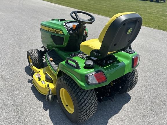 Image of John Deere X730 equipment image 3