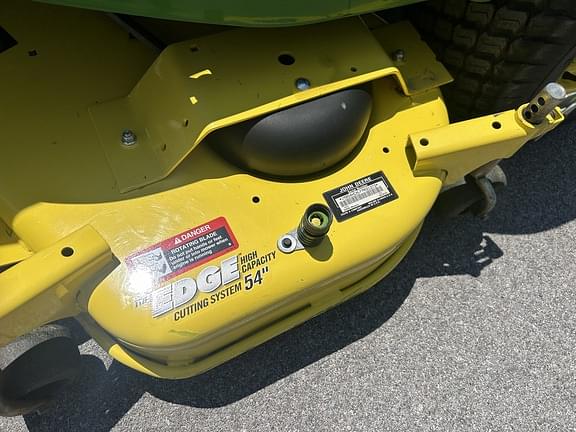 Image of John Deere X730 equipment image 2