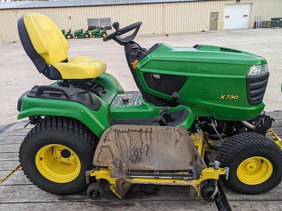 Image of John Deere X730 equipment image 1