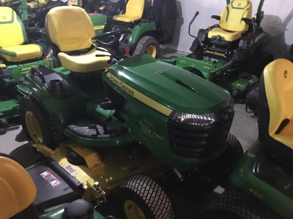 Image of John Deere X730 equipment image 1