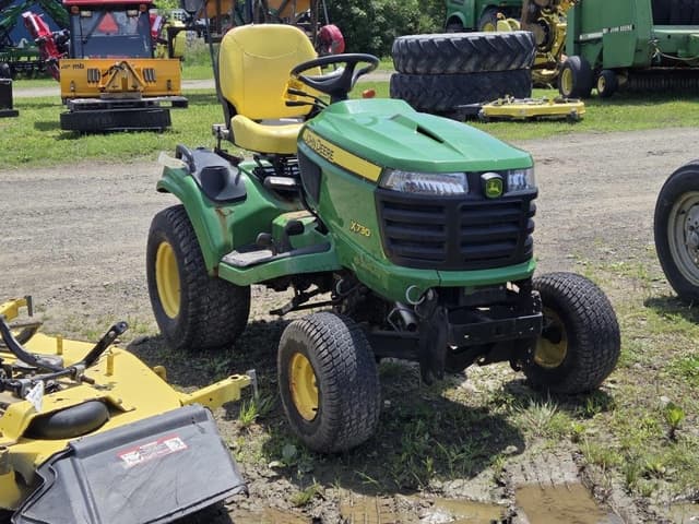 Image of John Deere X730 equipment image 1