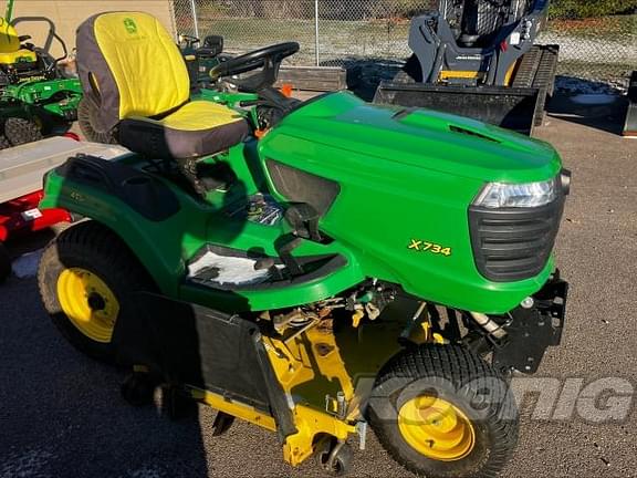 Image of John Deere X734 equipment image 2