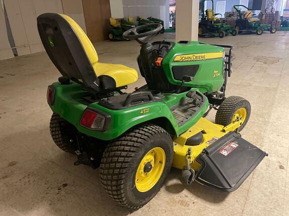 Image of John Deere X734 equipment image 2