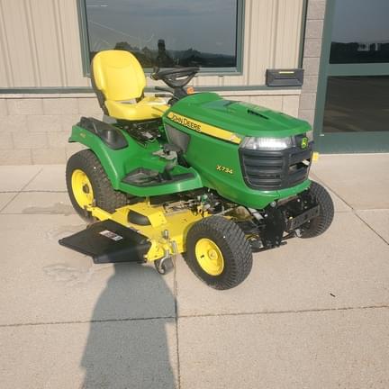 Image of John Deere X734 equipment image 2