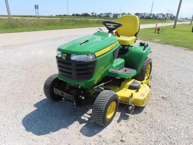 Image of John Deere X734 equipment image 1