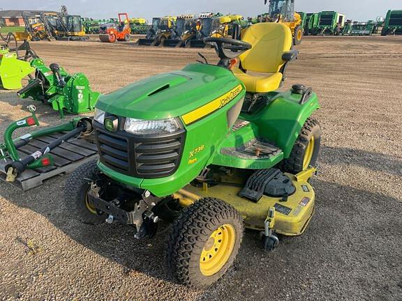 Image of John Deere X738 Primary image