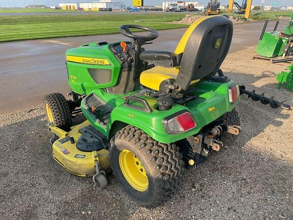 Image of John Deere X738 equipment image 2