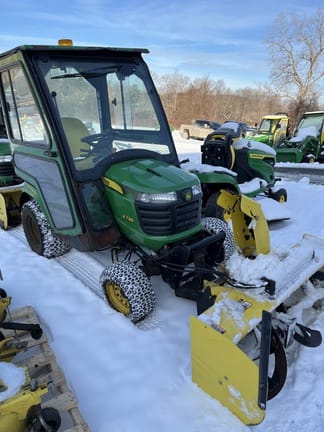 Main image John Deere X738