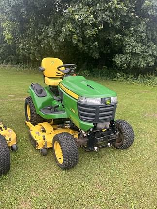 2015 John Deere X738 Equipment Image0