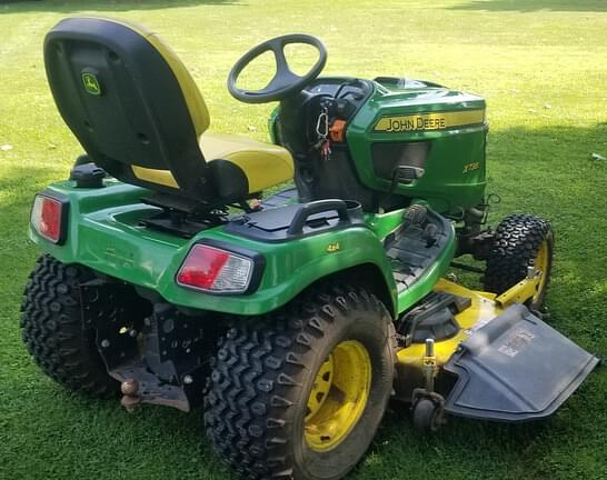 Image of John Deere X738 equipment image 4