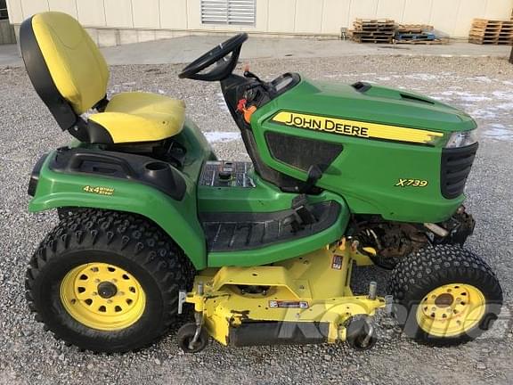 Image of John Deere X739 equipment image 4