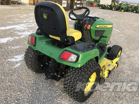 Image of John Deere X739 equipment image 3