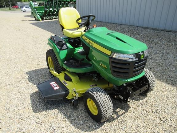 Image of John Deere X750 equipment image 3