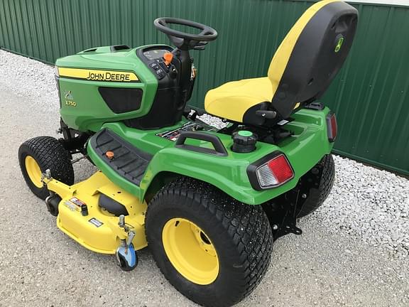 Image of John Deere X750 equipment image 2