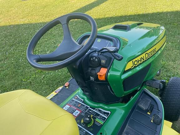 Image of John Deere X750 equipment image 4