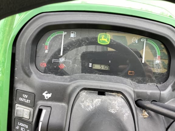 Image of John Deere X750 equipment image 3