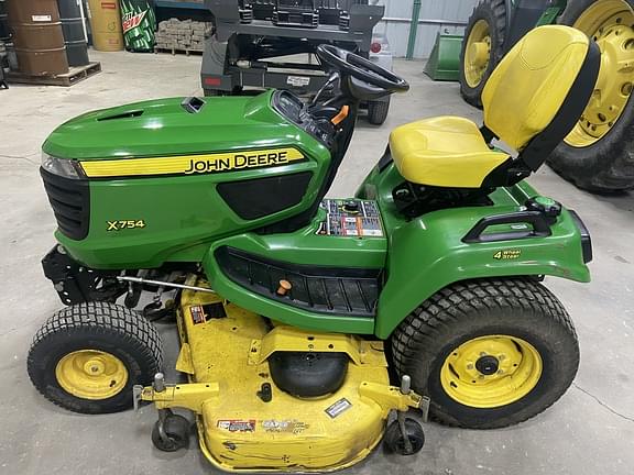 Image of John Deere X754 Primary image