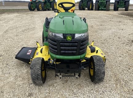Image of John Deere X754 equipment image 1