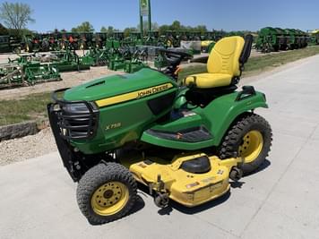 Main image John Deere X758