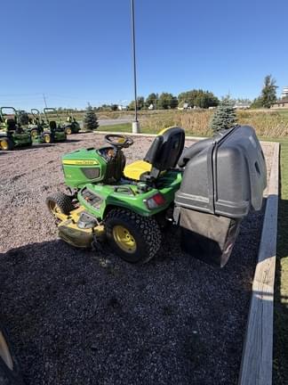 Image of John Deere X758 equipment image 2