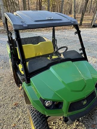 Image of John Deere XUV 550 equipment image 1