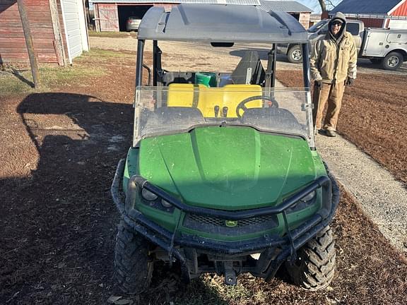 Image of John Deere XUV 550 equipment image 2