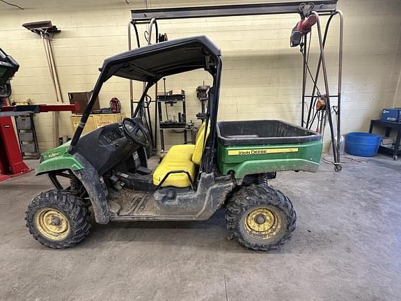 Image of John Deere XUV 550 equipment image 1