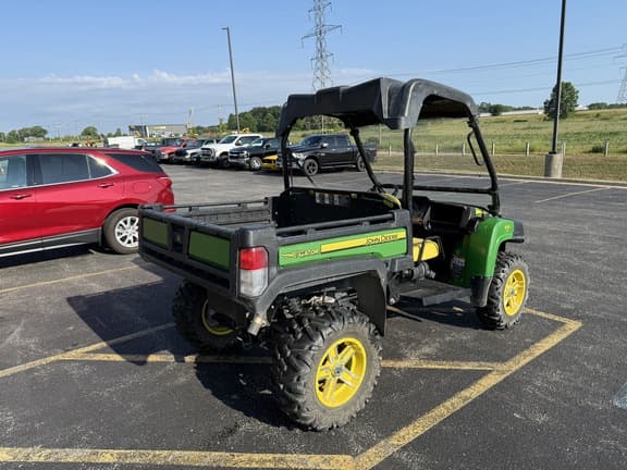 Image of John Deere Gator XUV 825i equipment image 2