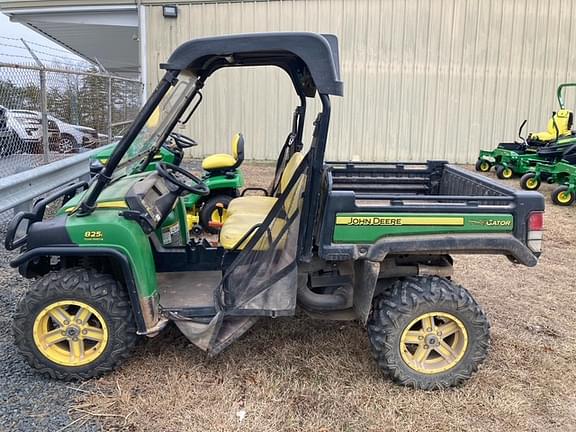 Image of John Deere Gator XUV 825i equipment image 1