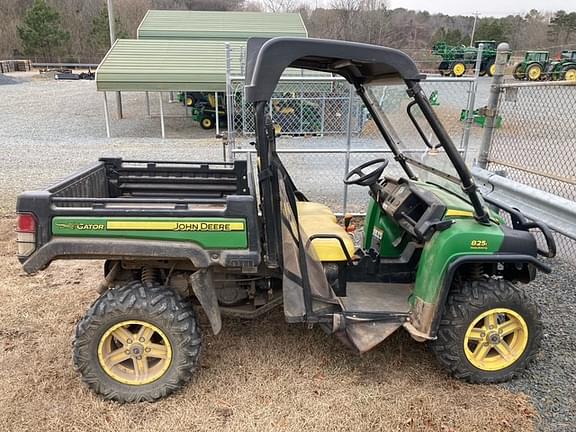 Image of John Deere Gator XUV 825i equipment image 2