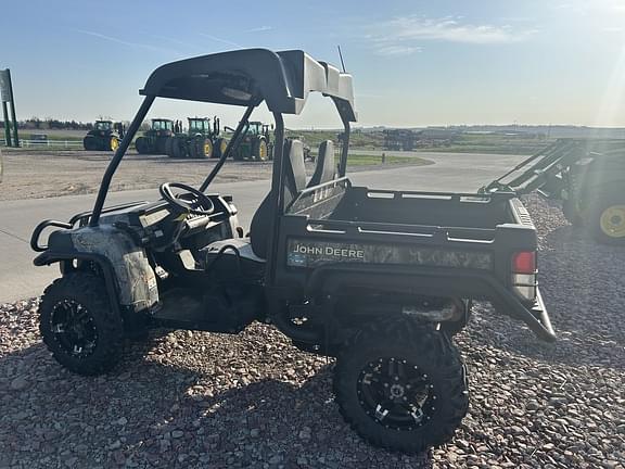 Image of John Deere Gator XUV 825i equipment image 4