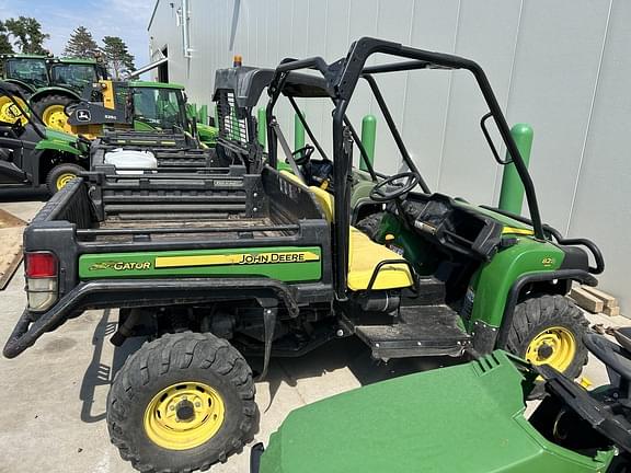 Image of John Deere Gator XUV 825i equipment image 3