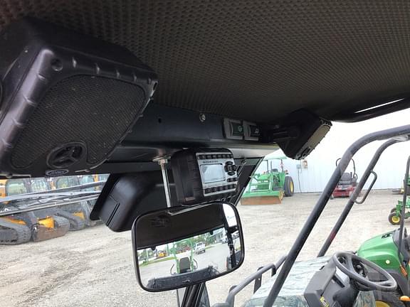 Image of John Deere Gator XUV 825i equipment image 4