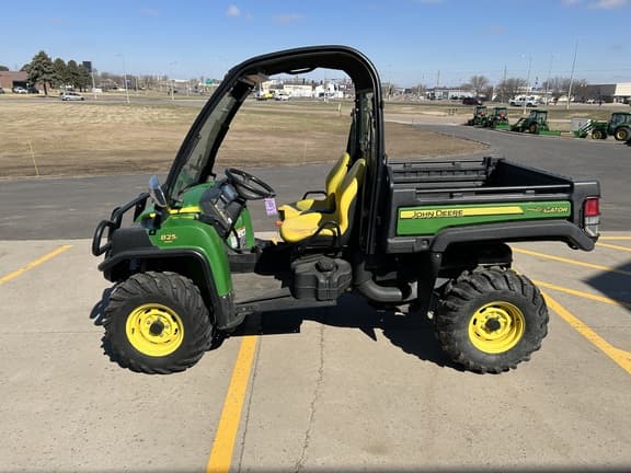 Image of John Deere Gator XUV 825i equipment image 2