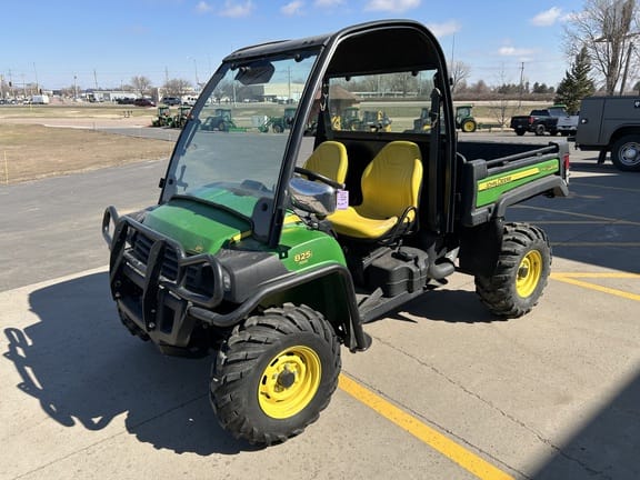 2015 John Deere Gator XUV 825i Equipment Image0