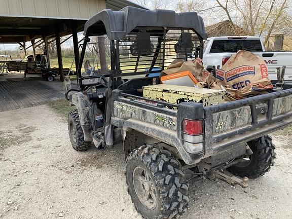 Image of John Deere Gator XUV 825i equipment image 3