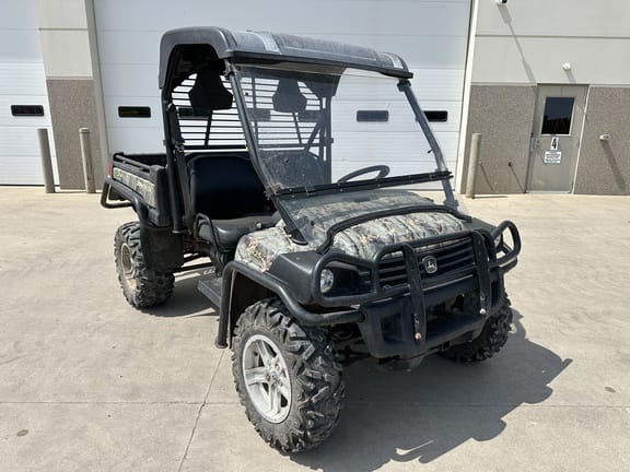 2015 John Deere Gator XUV 825i Equipment Image0