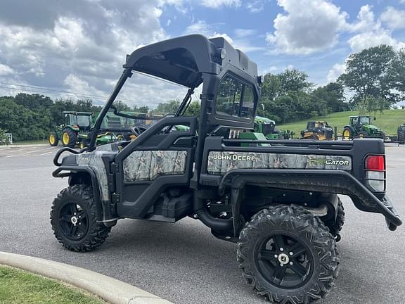 Image of John Deere Gator XUV 825i equipment image 1