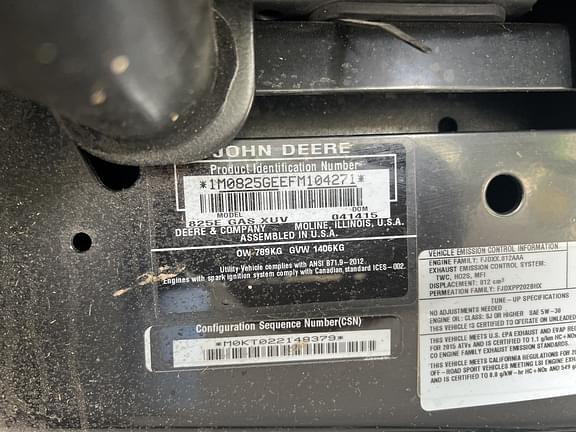 Image of John Deere Gator XUV 825i equipment image 2