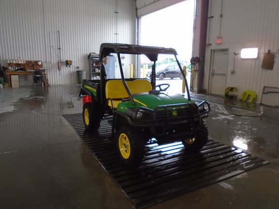 Image of John Deere Gator XUV 825i equipment image 3