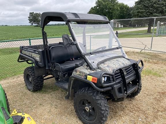 Image of John Deere Gator XUV 825i equipment image 2