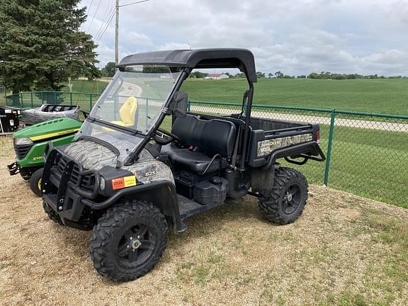 Image of John Deere Gator XUV 825i equipment image 1