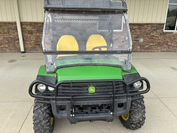 Image of John Deere Gator XUV 825i equipment image 1
