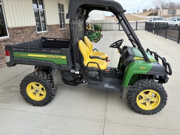 Image of John Deere Gator XUV 825i equipment image 3