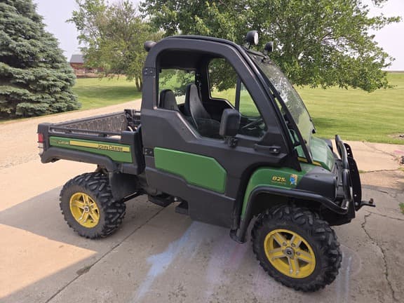 Image of John Deere Gator XUV 825i Primary image