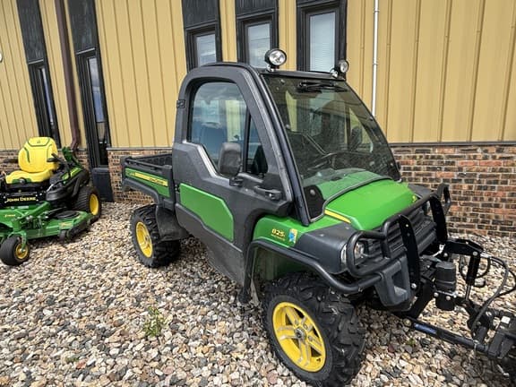 Image of John Deere Gator XUV 825i equipment image 4
