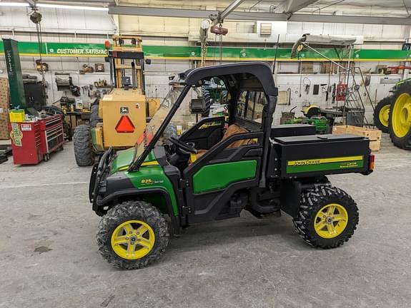 Image of John Deere Gator XUV 825i Primary image