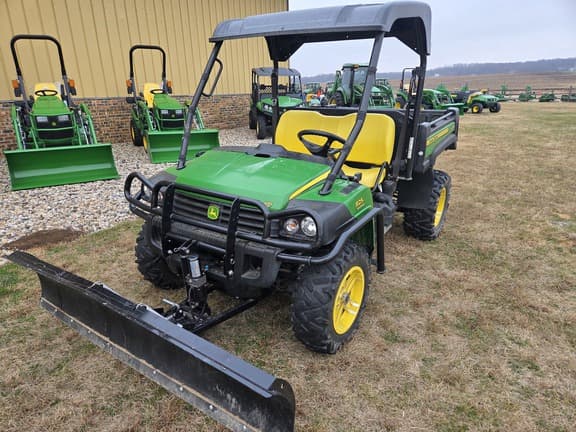 Image of John Deere Gator XUV 825i equipment image 1