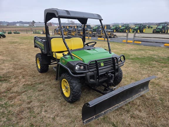 Image of John Deere Gator XUV 825i equipment image 3